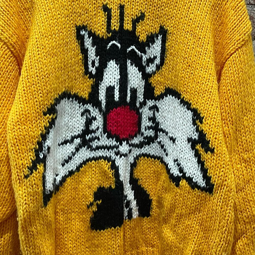Vintage Oversized Looney Tunes Sylvester The Cat Yellow Sweater Size‎ Large - Picture 3 of 7